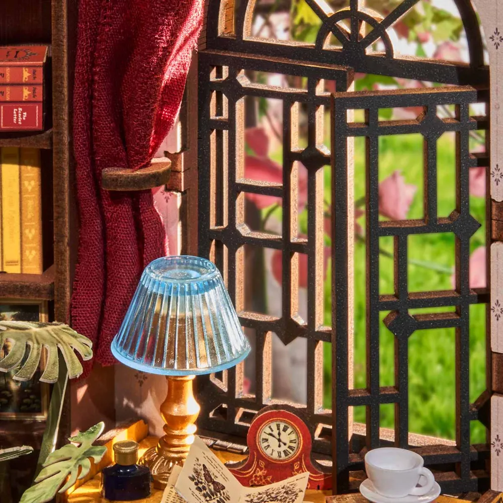 robotime-3d-puzzle-book-nook-silent-corner-study-tge02-shopito-by-royalline (4) 3D puzzle Robotime Book Nook Silent Corner Study